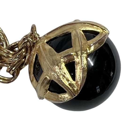 VTG MONET Gold-tone Metal Chain Black Lucite Ball Pendant Runway Necklace 16.5" - Picture 8 of 16
